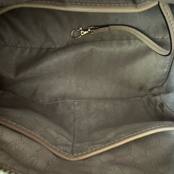 Michael Kors Large Double Handle Satchel, Monogram, Wristlet & Dust Bag Included - Picture 9 of 12
